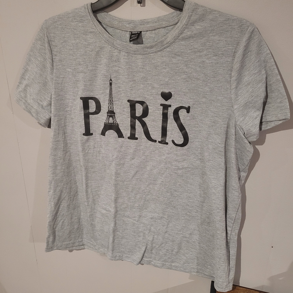 SHEIN Heather Gray Graphic Tee